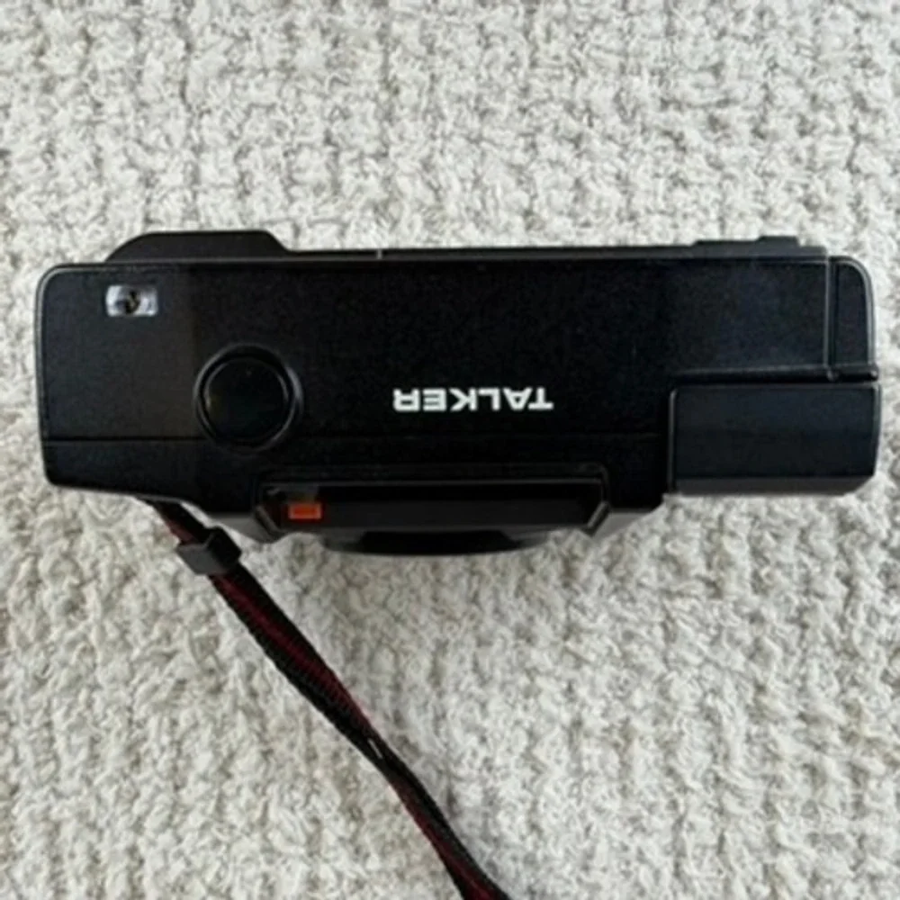 Minolta Talker 35mm Film Camera Black f/2.8 Lens Built-in Flash Vintage PARTS